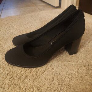 Anne Klein "Carole" black stacked pump size 8, New